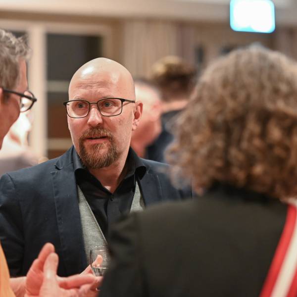 Podium_Gewerbe_Bulach-18_original