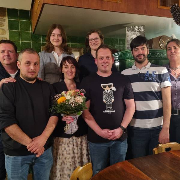 39cb46bc-18ad-43ff-a79c-f8f9f103eb94_original